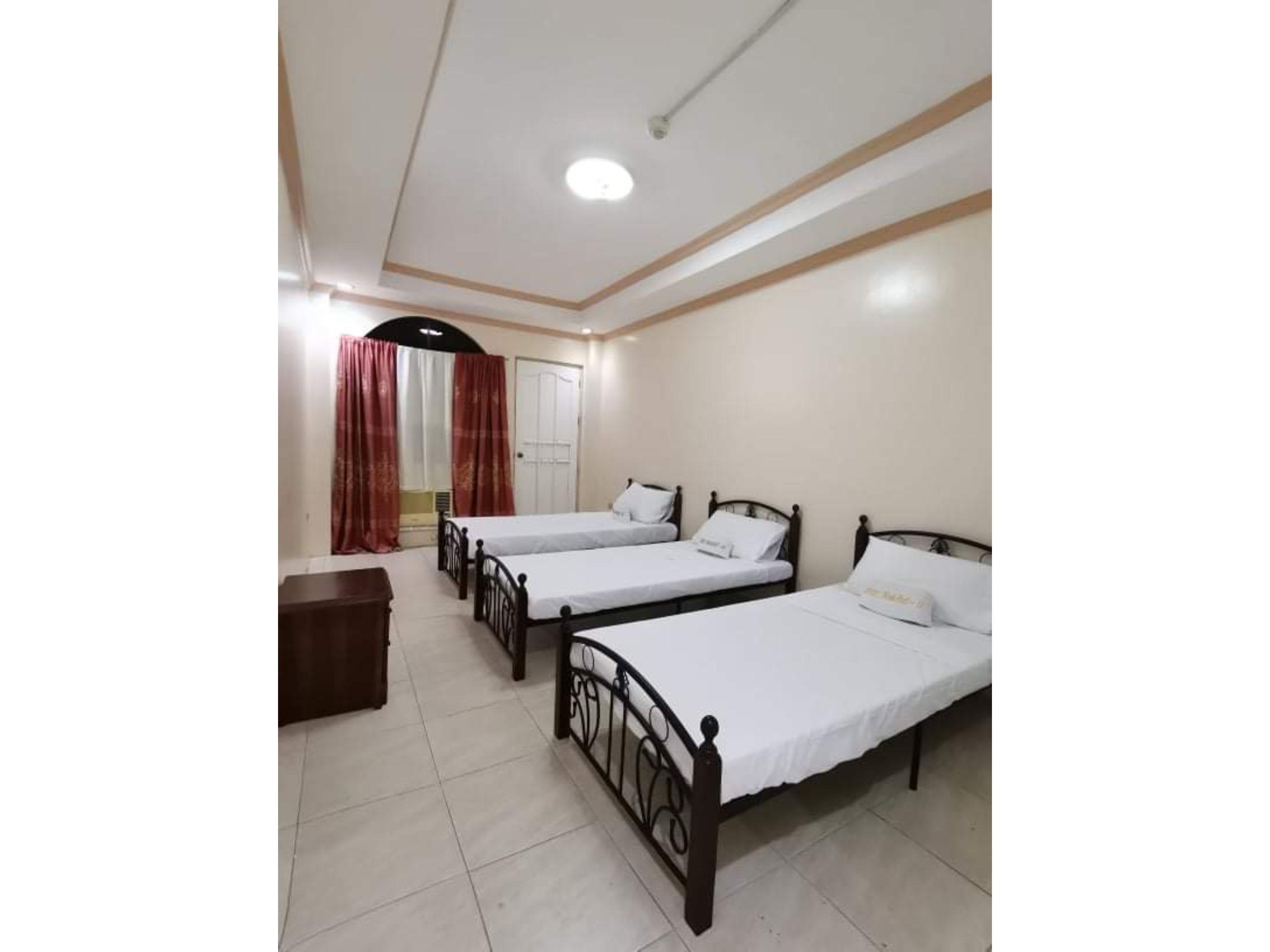 Oyo 799 Ddd Habitat Iloilo Hotel Kültér fotó